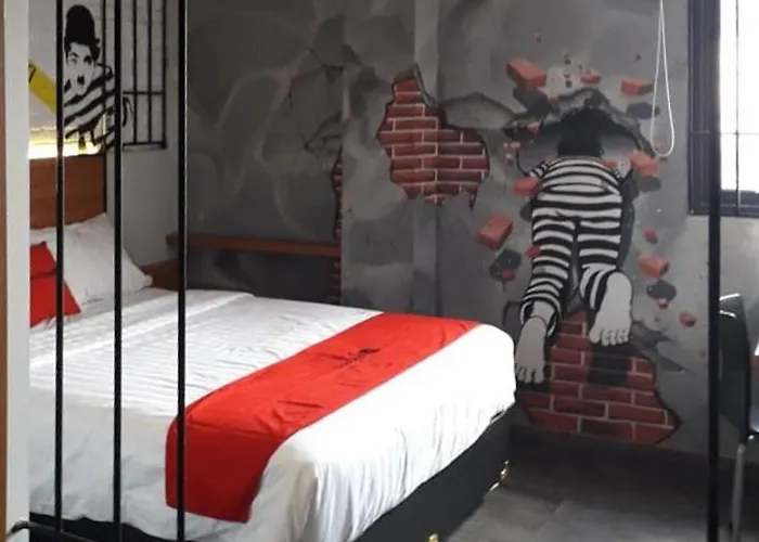 Reddoorz Plus @ Doorman Guest House
